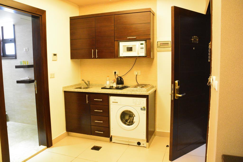 Nadine Hotel Suites Amman Exterior foto