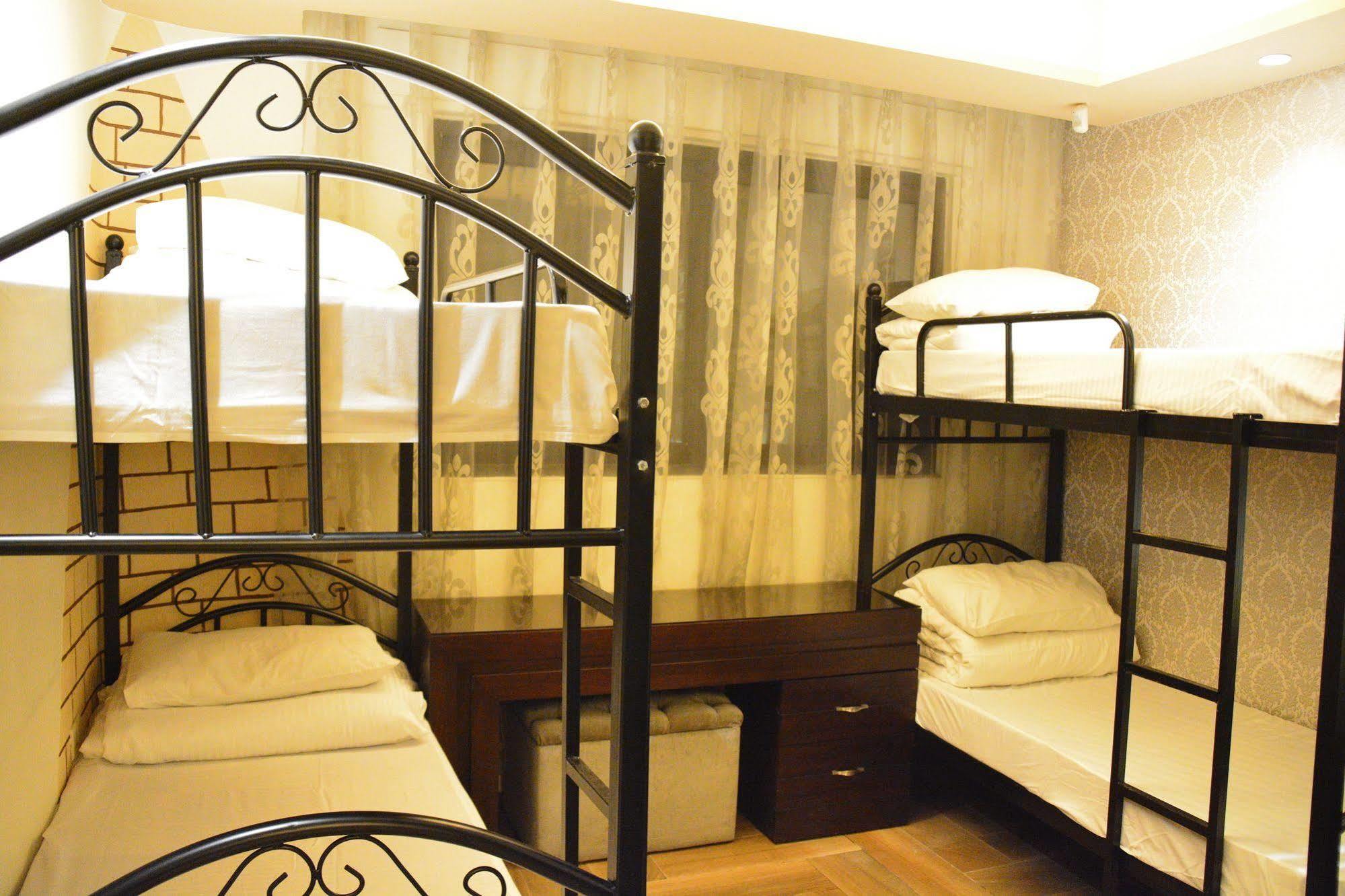 Nadine Hotel Suites Amman Exterior foto