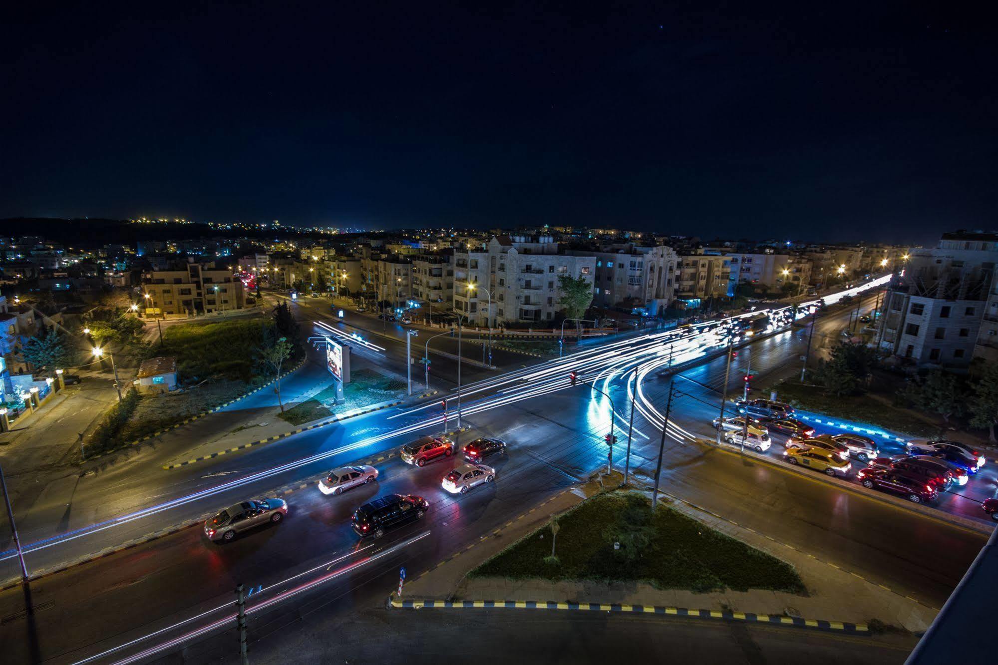 Nadine Hotel Suites Amman Exterior foto